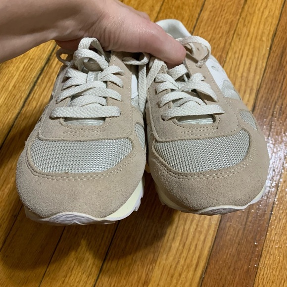 Saucony Originals Shadow Original Sage Shoes for Women Rubber Tread Pattern 7 - Picture 6 of 10